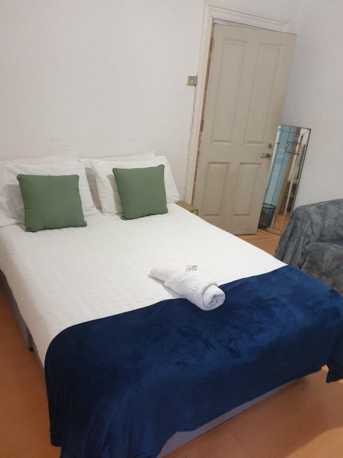 Balham, South London Spacious Guest House F2, 6 Rooms Available Eksteriør bilde
