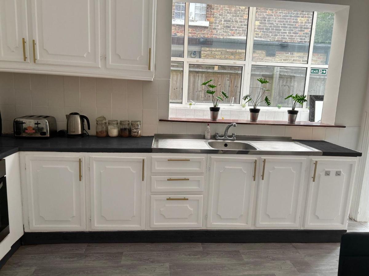 Balham, South London Spacious Guest House F2, 6 Rooms Available Eksteriør bilde